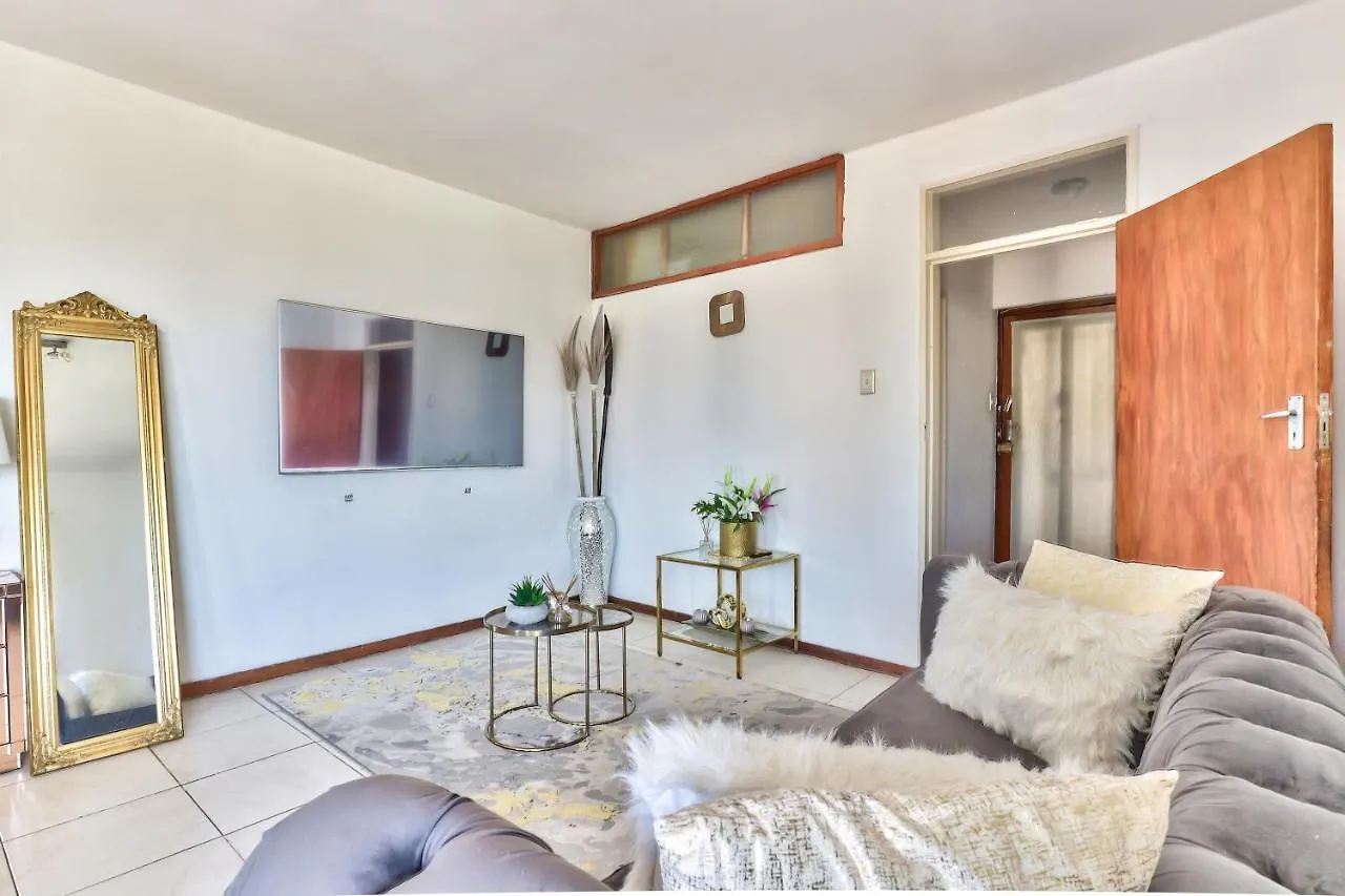 Overbeek Studio 508 On Kloof Street Κέιπ Τάουν